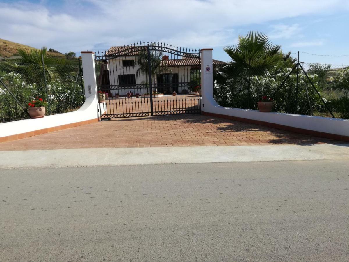 Villa Peppino Montallegro Exterior photo